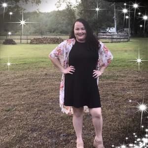 Meet your Posher, Lina